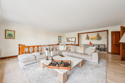 Apartment for sale in ST CLOUD Pasteur - 8 rooms - 283 m² 