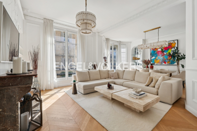 Appartement à vendre à PARIS 7EME  - 4 pièces - 127 m² 