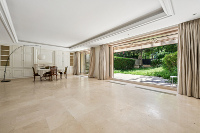 Apartment for sale in NEUILLY SUR SEINE Pasteur - 5 rooms - 214 m² 