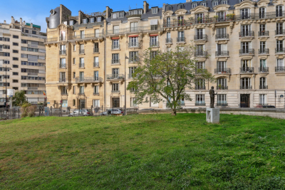 Appartement &agrave; vendre &agrave; PARIS 16EME Folie Mericourt - 5 pi&egrave;ces - 102 m&sup2; 