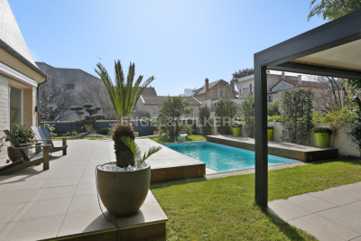 Property for sale in COURBEVOIE Pasteur - 7 rooms - 249 m² 
