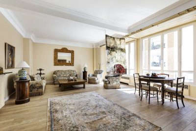 Appartement &agrave; louer &agrave; NEUILLY SUR SEINE  - 4 pi&egrave;ces - 145 m&sup2; 