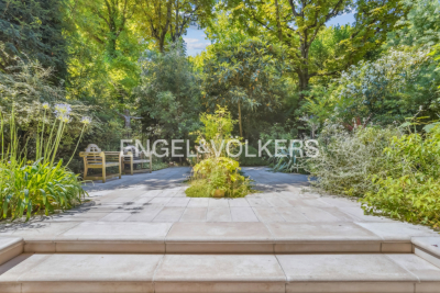 Appartement à vendre à NEUILLY SUR SEINE  - 5 pièces - 140 m² 