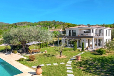 House for sale in FAYENCE  - 5 rooms - 221 m² 