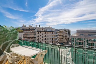 Apartment for sale in CANNES  - 3 rooms - 76 m² 