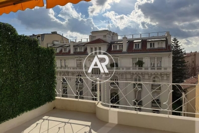 Apartment for sale in NICE  - 3 rooms - 82 m² 