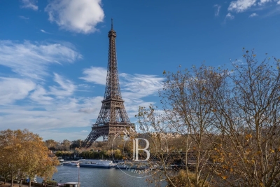 Apartment for sale in PARIS 16EME Porte Dauphine 1 - 6 rooms - 245 m² 