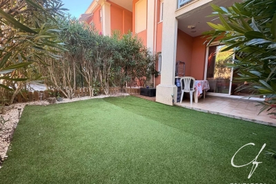 Apartment for sale in ST-RAPHAËL  - 2 rooms - 25 m² 