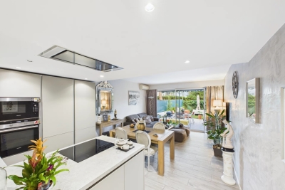 Appartement à vendre la rostagne antibes