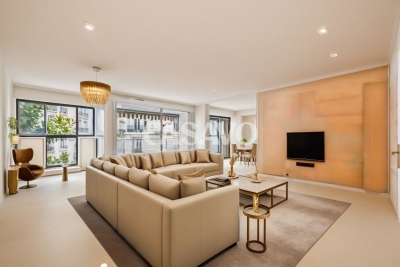 Appartement à vendre à NEUILLY SUR SEINE  - 5 pièces - 111 m² 