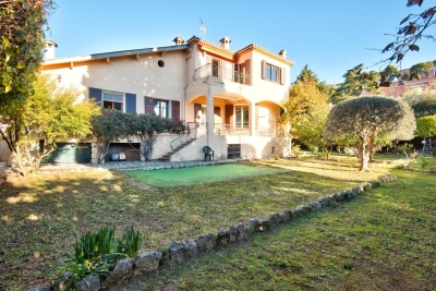 House for sale in VILLEFRANCHE-SUR-MER  - 8 rooms - 159 m&sup2; 