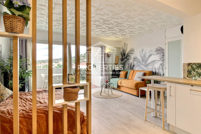 Appartement &agrave; vendre &agrave; LE LAVANDOU  - 1 pi&egrave;ces - 31 m&sup2; 