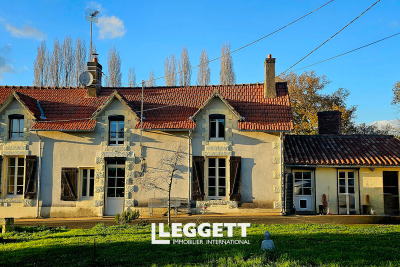 Maison &agrave; vendre &agrave; L HERMENAULT  - 6 pi&egrave;ces - 203 m&sup2; 