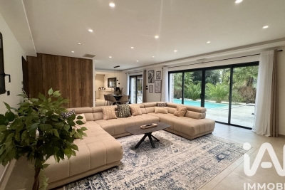 Maison à vendre à NÎMES  - 7 pièces - 187 m² 