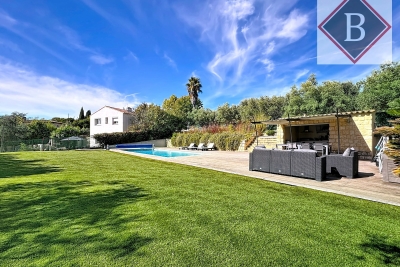 Maison à vendre à MOUGINS  - 7 pièces - 181 m² 