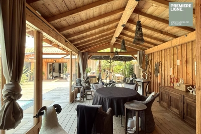House for sale in LA TESTE-DE-BUCH  - 7 rooms - 235 m² 