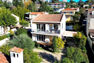 House for sale in CANNES  - 6 rooms - 141 m² 