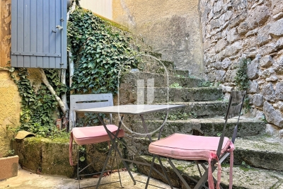Maison &agrave; vendre &agrave; UZÈS  - 7 pi&egrave;ces - 195 m&sup2; 