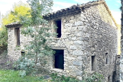 Maison à vendre à ST AUBAN SUR L OUVEZE  - 4 pièces - 90 m² 