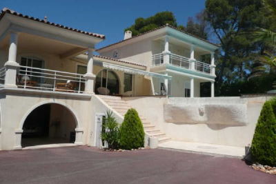Maison &agrave; vendre &agrave; ST-RAPHAËL  - 5 pi&egrave;ces - 159 m&sup2; 