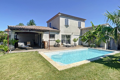 Maison à vendre à NOVES  - 5 pièces - 139 m² 