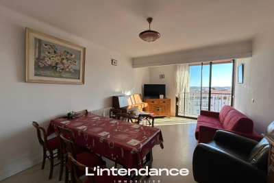 Appartement à louer à HYÈRES  - 3 pièces - 63 m² 