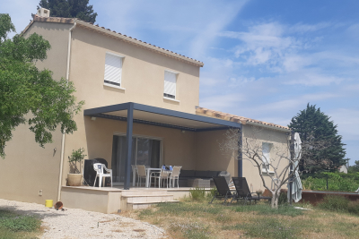 Maison à louer à CAMARET-SUR-AIGUES  - 4 pièces - 88 m² 