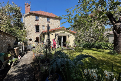 Maison à vendre à LAGNY SUR MARNE  - 7 pièces - 280 m² 