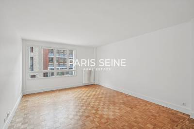 Appartement &agrave; louer &agrave; PARIS 15EME  - 3 pi&egrave;ces - 81 m&sup2; 