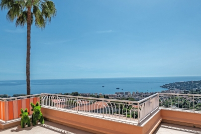 Appartement à vendre à ROQUEBRUNE-CAP-MARTIN    