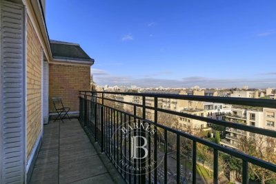 Apartment for sale in NEUILLY SUR SEINE Pasteur - 4 rooms - 99 m² 