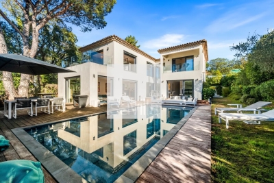 Maison &agrave; vendre &agrave; ST-TROPEZ  - 6 pi&egrave;ces - 237 m&sup2; 