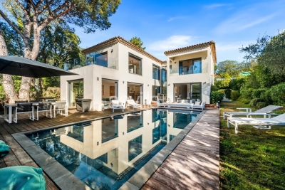 Maison &agrave; vendre &agrave; ST-TROPEZ  - 6 pi&egrave;ces - 237 m&sup2; 