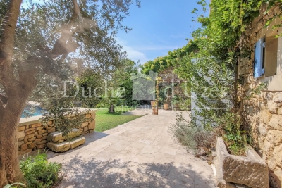 Maison &agrave; vendre &agrave; GOUDARGUES  - 9 pi&egrave;ces - 195 m&sup2; 