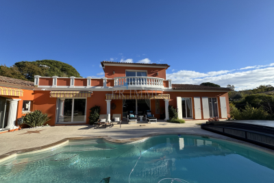 Maison à vendre à FRÉJUS  - 5 pièces - 178 m² 