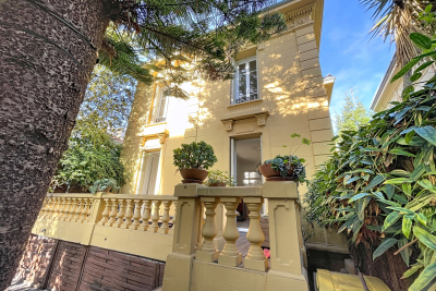 Maison à vendre à NICE  - 4 pièces - 150 m² 