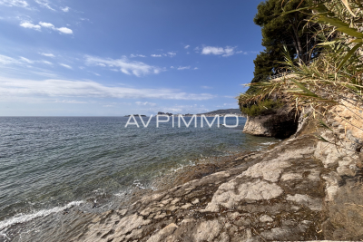 Maison à vendre à LA CIOTAT  - 5 pièces - 200 m² 