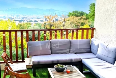 Apartment for sale in SIX-FOURS-LES-PLAGES  - 2 rooms - 50 m² 