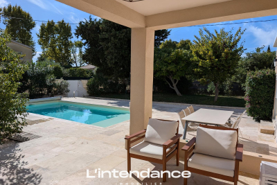 Maison à vendre à OLLIOULES  - 7 pièces - 165 m² 