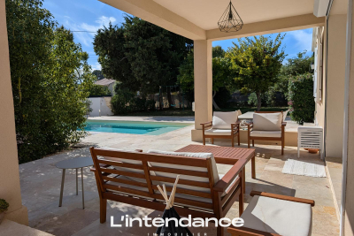 Maison &agrave; vendre &agrave; OLLIOULES  - 7 pi&egrave;ces - 165 m&sup2; 