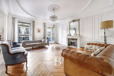 Apartment for sale in PARIS 3EME  - 6 rooms - 206 m&sup2; 
