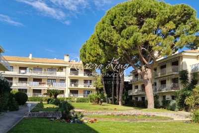 Apartment for sale in ST-JEAN-CAP-FERRAT  - 2 rooms - 55 m² 