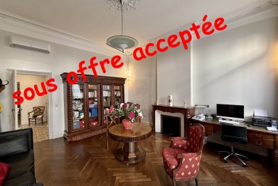Apartment for sale in BÉZIERS  - 4 rooms - 144 m&sup2; 