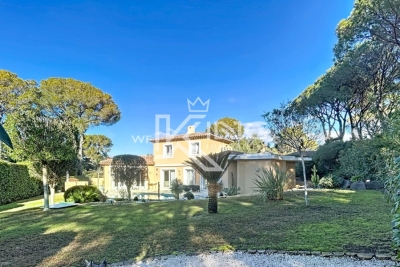 Maison à vendre à ST-RAPHAËL  - 6 pièces - 178 m² 