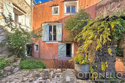 Maison à vendre à ROQUEBRUNE-SUR-ARGENS  - 7 pièces - 191 m² 