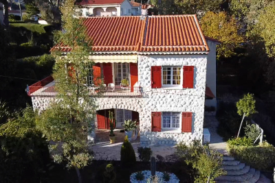 House for sale in VENCE  - 7 rooms - 155 m² 