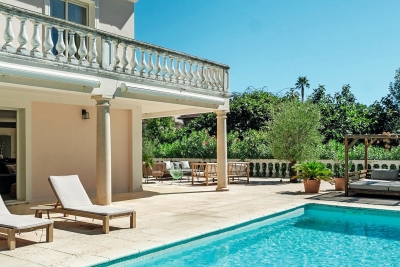 Maison &agrave; vendre &agrave; LA ROQUETTE-SUR-SIAGNE  - 7 pi&egrave;ces - 203 m&sup2; 