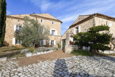 Maison &agrave; vendre &agrave; UZÈS  - 16 pi&egrave;ces - 490 m&sup2; 