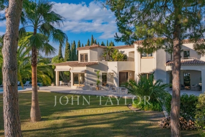 House for sale in NICE  - 8 rooms - 241 m² 