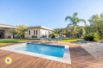 House for sale in BIOT  - 5 rooms - 194 m² 